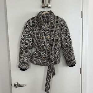 Stylish Black and White Patterned Women's Jacket